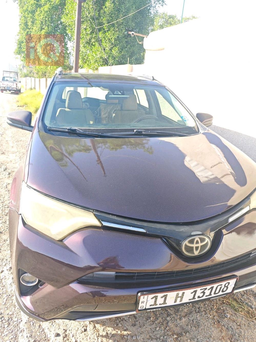 تۆیۆتا ڕاڤ 4